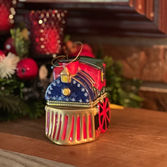 Rare Mr Christmas 1990’s Porcelain Train Moving Musical Christmas Tree Ornament - Picture 3 of 7